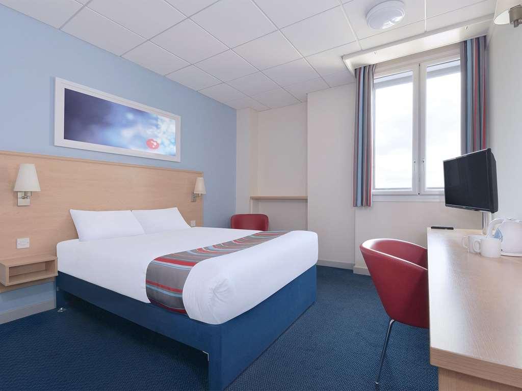 Travelodge Berwick Upon Tweed Room photo
